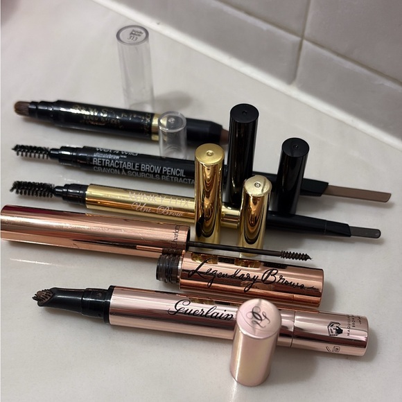 Bundle of 11pcs eyebrow care pencils, stencils, eyelash curler, tweezers & pouch - Picture 2 of 8